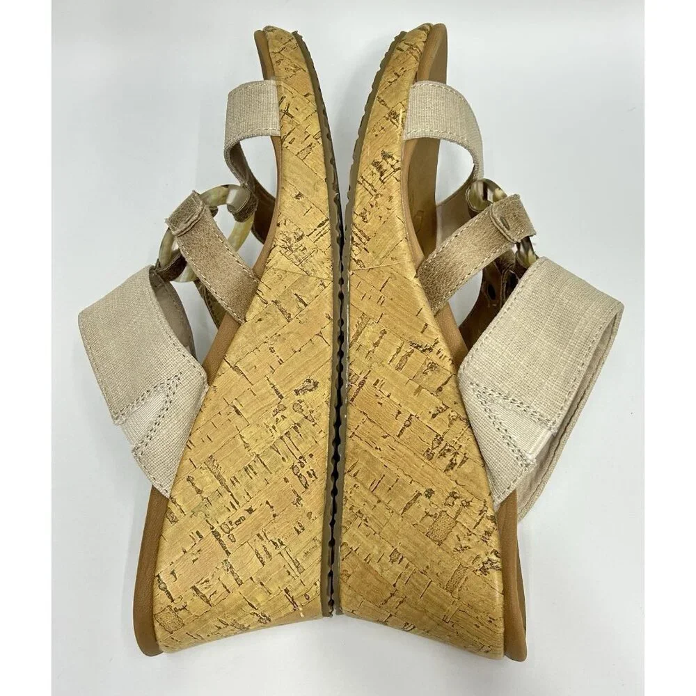 SKECHERS Cali Beverlee Sail Away Wedge Sandals Size 8 Beige Luxe Foam Slip On